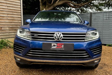 Volkswagen Touareg 3.0 TDI V6 BlueMotion Tech R-Line Tiptronic 4WD Euro 6 (s/s) 5dr 2