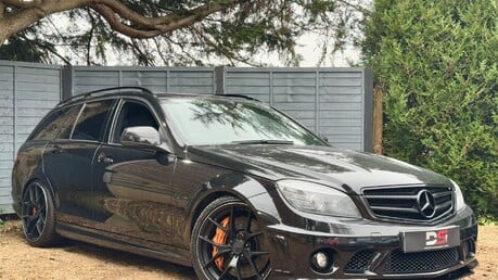 Mercedes-Benz C Class 6.3 C63 V8 AMG G-Tronic Euro 4 5dr 