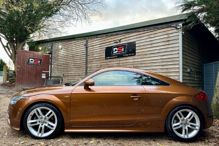 Audi TT 2.0 TFSI S line Euro 5 (s/s) 3dr 4