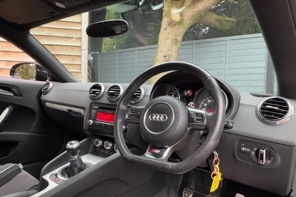 Audi TT 1.8 TFSI S line Euro 5 3dr 9