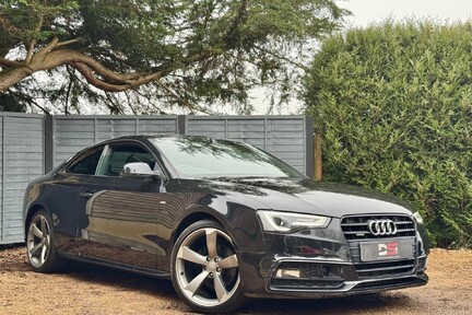 Audi A5 2.0 TDI Black Edition S Tronic quattro Euro 5 (s/s) 2dr 1