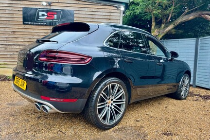 Porsche Macan 3.0 TD V6 S PDK 4WD Euro 6 (s/s) 5dr 8