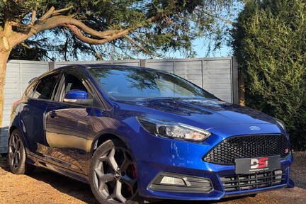 Ford Focus 2.0T EcoBoost ST-3 Euro 6 (s/s) 5dr 1