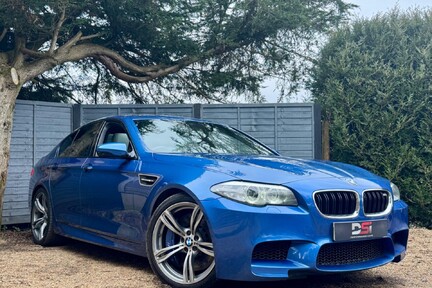 BMW M5 4.4 V8 DCT Euro 5 (s/s) 4dr 1