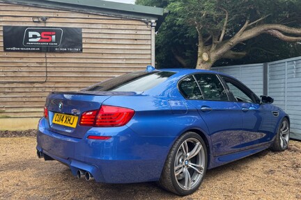 BMW M5 4.4 V8 DCT Euro 5 (s/s) 4dr 8