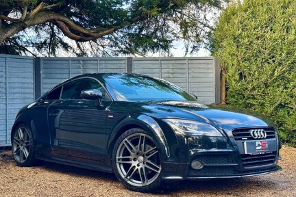 Audi TT 2.0 TFSI Black Edition S Tronic quattro Euro 5 (s/s) 3dr 1