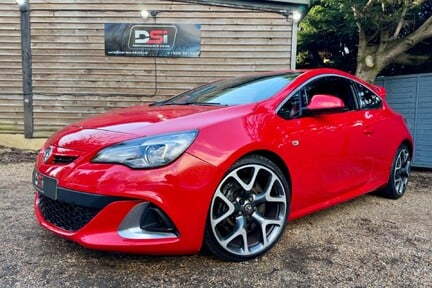 Vauxhall Astra GTC 2.0T VXR Euro 5 (s/s) 3dr 3