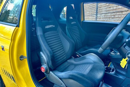 Abarth 595 1.4 T-Jet Competizione Euro 6 3dr 18