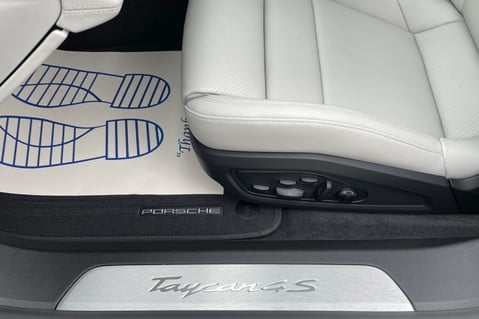 Porsche Taycan 4S (93KWH) £19K EXTRAS -PERFORMANCE PLUS -21s -PSCB -18 WAY SEATS -BIG SPEC 29