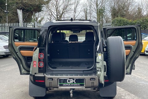 Land Rover Defender 3.0 TD X MHEV AUTO P400- PANORAMIC SUNROOF - MERIDIAN SOUND SYSTEM 16