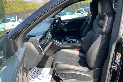 Audi RS Q8 TFSI QUATTRO CARBON BLACK MHEV - PANORAMIC ROOF -COMFORT/SOUND PACK 33