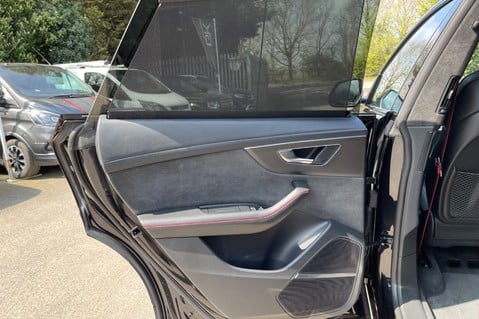 Audi RS Q8 TFSI QUATTRO CARBON BLACK MHEV - PANORAMIC ROOF -COMFORT/SOUND PACK 45