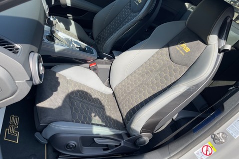 Audi TT RS TFSI QUATTRO ICONIC EDITION - VAT Q - 1/11 IN UK - COLLECTORS CAR 35