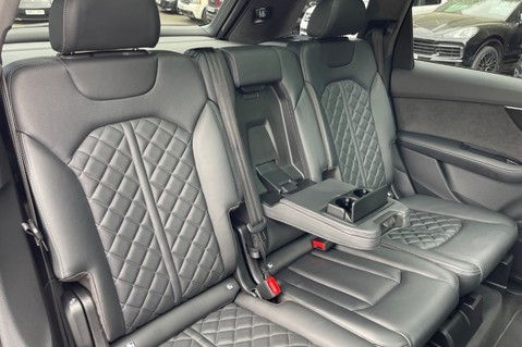 Audi SQ7 SQ7 TDI QUATTRO VORSPRUNG-MHEV - PANORAMIC SUNROOF - HEATED & COOLED SEATS 33