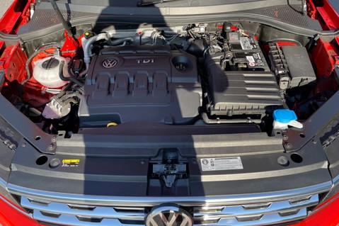 Volkswagen Tiguan SEL TDI BMT 4MOTION DSG - LEATHER -HABANERO ORANGE -APPLE CAR PLAY -ULEZ 66