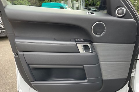 Land Rover Range Rover Sport SDV6 AUTOBIOGRAPHY DYNAMIC -SLIDING PAN ROOF -HEAD UP DISPLAY-22 INCH ALLOY 28