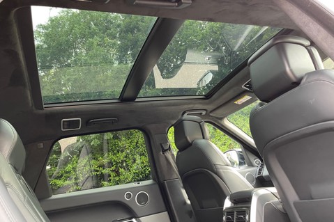 Land Rover Range Rover Sport SDV6 AUTOBIOGRAPHY DYNAMIC -SLIDING PAN ROOF -HEAD UP DISPLAY-22 INCH ALLOY 38
