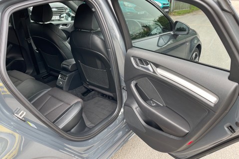Audi A3 TFSI BLACK EDITION -VIRTUAL COCKPIT -APPLE CARPLAY -CAMERA -HEATED SEATS 25
