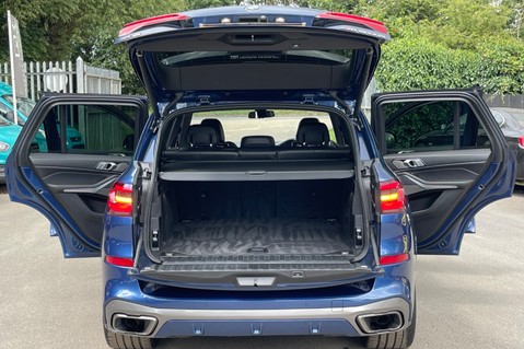 BMW X5 M50D -REAR SEAT ENTERTAINMENT -ELECTRIC TOWBAR -TECHNOLOGY PACK 17