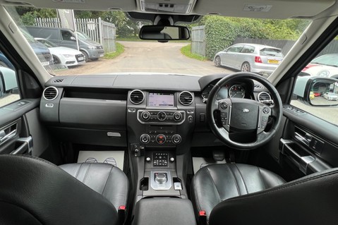 Land Rover Discovery SDV6 GRAPHITE -LOCKING REAR DIFF -360 CAMERA -MERIDIAN -HEATED STEERING WHE 5