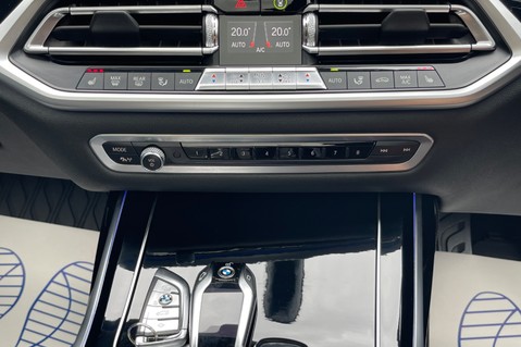 BMW X7 M50D -£6K EXTRAS -PRO REAR ENTERTAINMENT -TECH PACK -6 SEATS -FULL BMW S/H 71