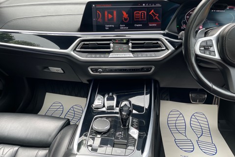 BMW X7 M50D -£6K EXTRAS -PRO REAR ENTERTAINMENT -TECH PACK -6 SEATS -FULL BMW S/H 79