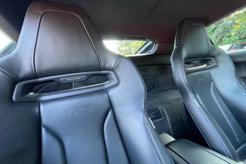 Audi R8 V10 PLUS QUATTRO -B&O ADVANCED -CAMERA - EXTENDED NAPPA BUCKET SEATS 40