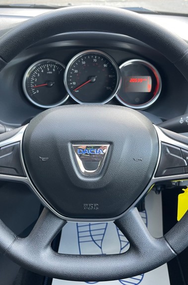Dacia Sandero COMFORT TCE - PARKING SENSORS - CRUISE CONTROL - ECONONMICAL 