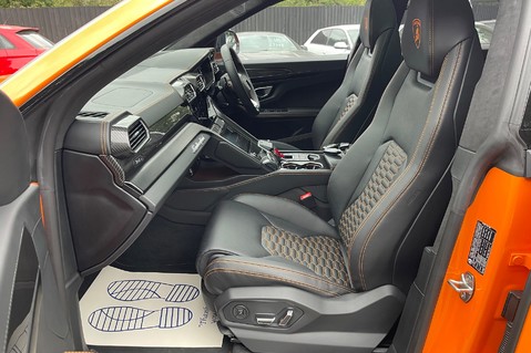 Lamborghini Urus V8 - ORANGE -AKRAPOVIC EXHAUST -PAN ROOF -B&O-MASSAGE SEATS-BLIND SPOT -ACC 25