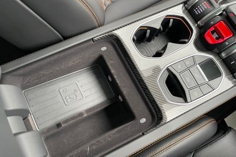 Lamborghini Urus V8 - ORANGE -AKRAPOVIC EXHAUST -PAN ROOF -B&O-MASSAGE SEATS-BLIND SPOT -ACC 66