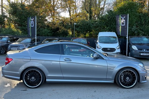 Mercedes-Benz C Class C63 AMG COUPE - 2 OWNERS - FULL MERCEDES SERVICE HISTORY 4