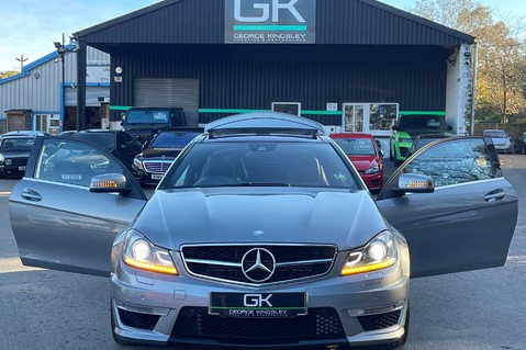 Mercedes-Benz C Class C63 AMG COUPE - 2 OWNERS - FULL MERCEDES SERVICE HISTORY 18