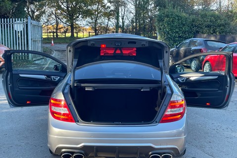 Mercedes-Benz C Class C63 AMG COUPE - 2 OWNERS - FULL MERCEDES SERVICE HISTORY 20