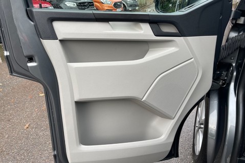 Volkswagen Transporter T32 BITDI 4MOTION BMT DSG - HEATED SEATS -ELECTRIC DOORS -REVERSE CAMERA 26