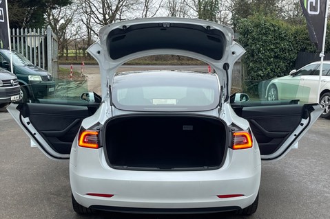Tesla Model 3 PERFORMANCE UPGRADE DUAL MOTOR AWD - VAT Q -1 OWNER  18