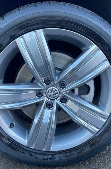 Volkswagen Tiguan SEL TDI 4MOTION DSG -1 OWNER -PAN ROOF - MASSAGE SEAT 