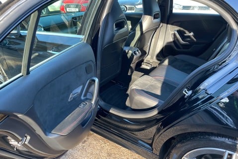 Mercedes-Benz A Class A 200 AMG LINE PREMIUM PLUS -PANORAMIC SUNROOF -FULL SERVICE HISTORY 30