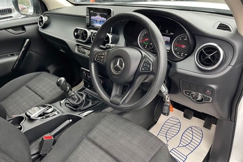 Mercedes-Benz X Class X250 D 4MATIC PURE - NO VAT - FULL BODYKIT - SIDE STEPS - 20 INCH ALLOYS - 30