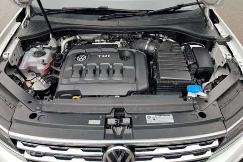 Volkswagen Tiguan R-LINE BI-TDI BMT 4MOTION DSG 240 BHP -MASSIVE SPEC -£8K OPTIONS - RARE CAR 75