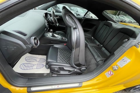 Audi TT RS TFSI QUATTRO - RS SPORTS EXHAUST - RARE VEGAS YELLOW 28