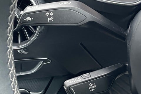 Audi TT RS TFSI QUATTRO - RS SPORTS EXHAUST - RARE VEGAS YELLOW 40