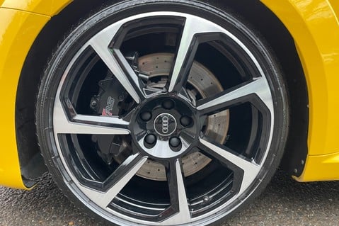 Audi TT RS TFSI QUATTRO - RS SPORTS EXHAUST - RARE VEGAS YELLOW 57