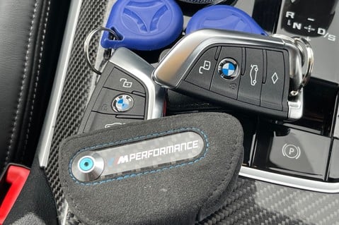 BMW M3 M3 COMPETITION M XDRIVE TOURING - CARBON SEATS -ULTIMATE PACK - CARBON KIT 77