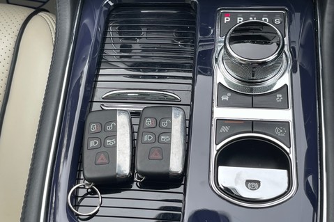 Jaguar XJ D V6 PORTFOLIO - REAR ENTERTAINMENT - PAN ROOF 57