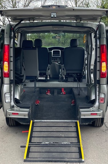 Renault Trafic SL27 SPORT DCI QUICKSHIFT AUTOMATIC WAV - WHEELCHAIR ACCESSIBLE VEHICLE 