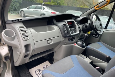 Renault Trafic SL27 SPORT DCI QUICKSHIFT AUTOMATIC WAV - WHEELCHAIR ACCESSIBLE VEHICLE 20