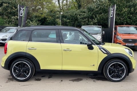 Mini Countryman COOPER SD ALL4 -HIGH SPEC-HEATED LEATHER SEATS- LOW MILES- 4