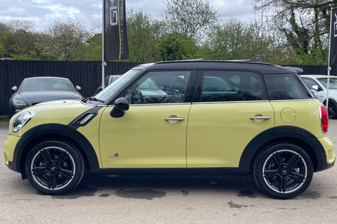 Mini Countryman COOPER SD ALL4 -HIGH SPEC-HEATED LEATHER SEATS- LOW MILES- 10