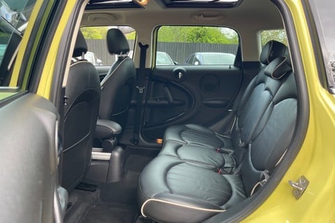 Mini Countryman COOPER SD ALL4 -HIGH SPEC-HEATED LEATHER SEATS- LOW MILES- 26
