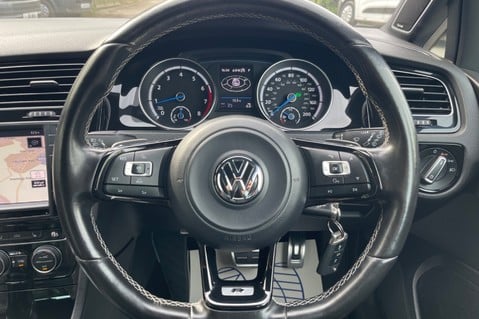 Volkswagen Golf R DSG - LEATHER -DYNAUDIO - PRETORIAS - APPLE CAR PLAY 11